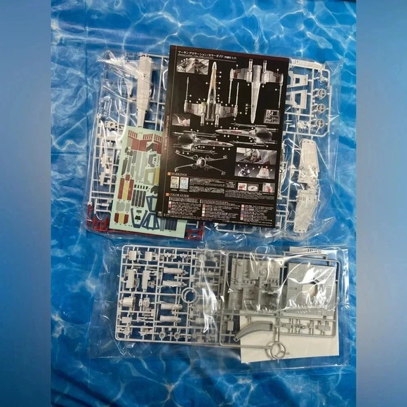 Star Wars - X-Wing Starfighter - 1/72 Scale Model Kit - New  / Sealed - Picture 7 of 12